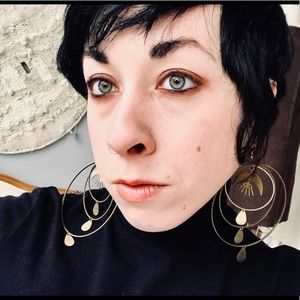 Meet your Posher, Jasmine